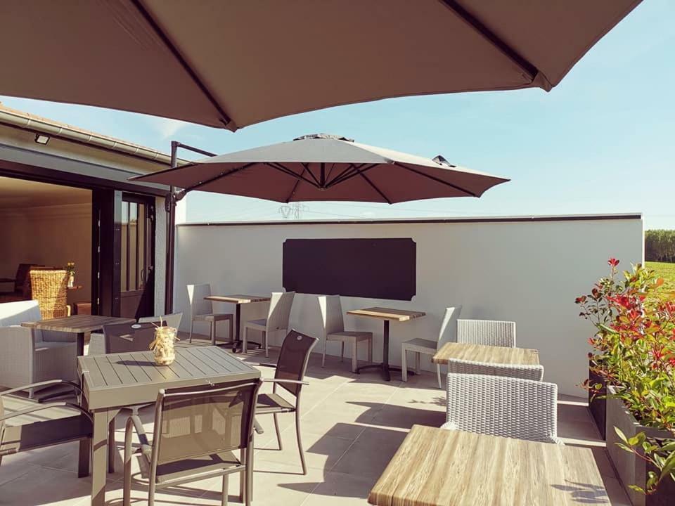 Auberge Saint-Jean Villequier-Aumont Екстериор снимка