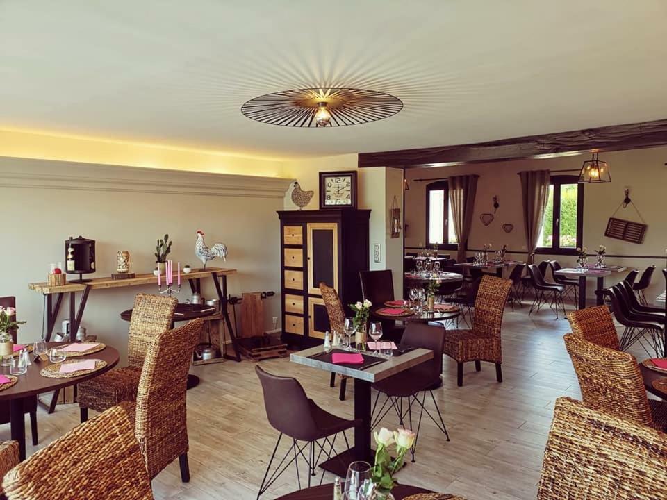 Auberge Saint-Jean Villequier-Aumont Екстериор снимка