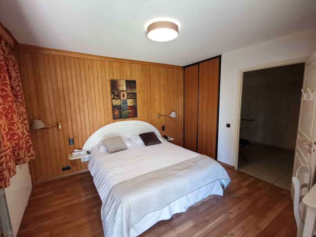 Auberge Saint-Jean Villequier-Aumont Екстериор снимка
